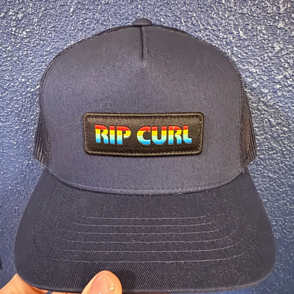 Rip Curl Trucker Snap Back Hat 🏄🏻‍♂️ New!